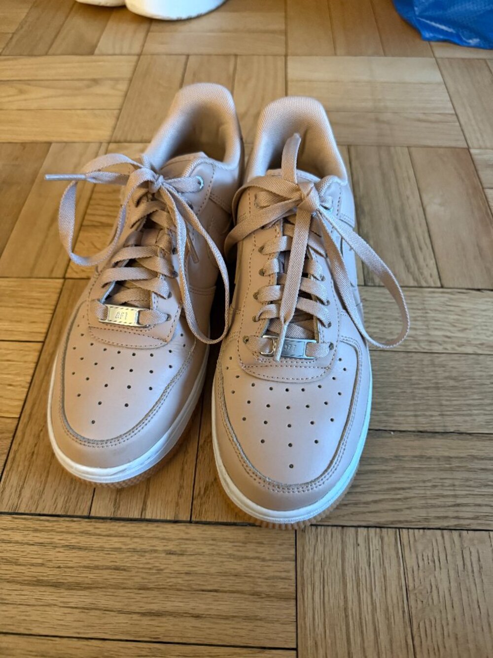 Nike AF1 Peach Leather